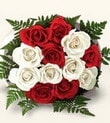 Ankara Kızılay çiçekçi satışı sitemizden karışık renkli güller buketi