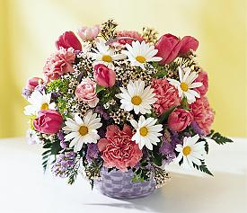 Ankara Kızılay çiçekçi dükanı en çok satılan ürünümüz Sepette Karışık mevsim sepeti çiçeği Ankara çiçek gönder firması şahane ürünümüz